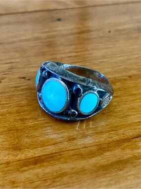 Vintage Native American Sterling Silver Turquoise Ring size 12